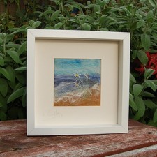 Daisies on the beach - Framed