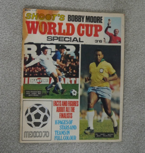 Bobby moore world - bobby,