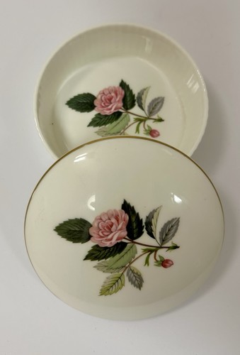 Wedgewood hathaway rose lidded - hathaway,