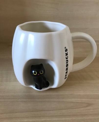 Starbucks peep black cat - starbucks,
