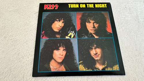 Kiss turn the - on,
