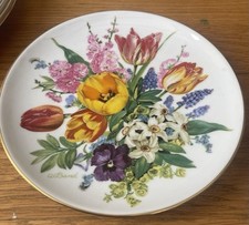 Hutschenreuther Germany Porcelain collectible plate 1987 No 7442 Osterstrauss