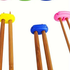 2x Knitting Needle Point