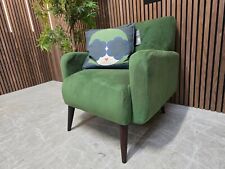 Designer Label Retro Modern