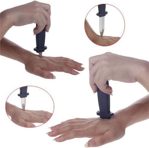 Retractable plastic knife - retractable,