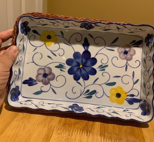 Serving tray with - serving, wicker