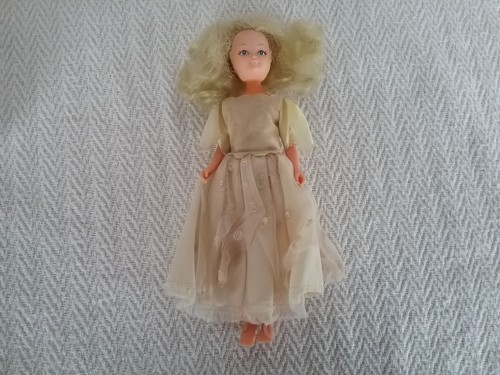 Vintage 1983 hornby flower - hornby,