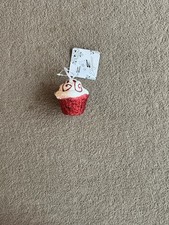 Hanging Christmas Tree Cupcake