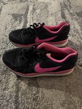 Nike Air Windrunner Trainers