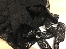 JOB LOT 80 Mtrs Black Flower