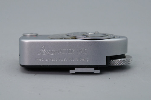 Leica meter reacts to - leica,