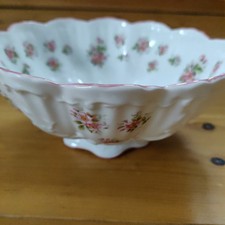 Queens Staffordshire Fine Bone China Rose Flowers Design Fluted Bowl Pink Trim.