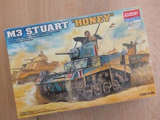 1/35 ACADEMY 1399 - BRITISH M3 HONEY US STUART LIGHT TANK - NO DECALS