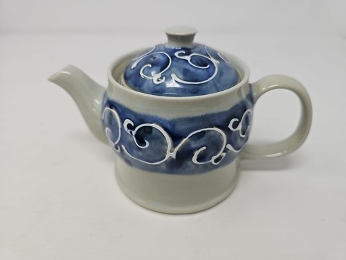 Vintage blue white ceramic tea - blue,