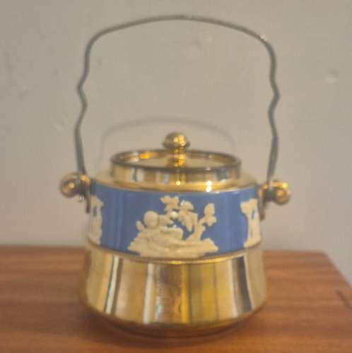 Blue gold ceramic - &, biscuit