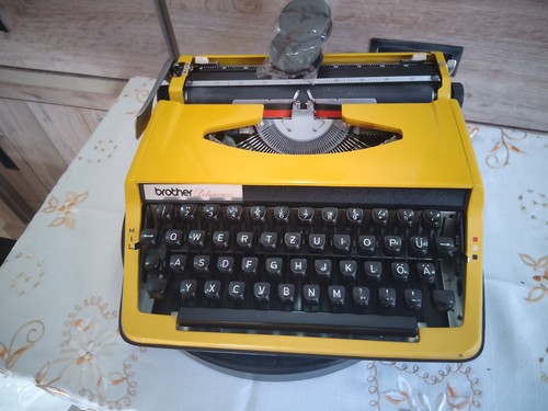 Brother deluxe 800 - 800, typewriter