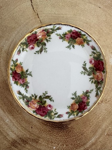 Vintage royal albert old - royal,
