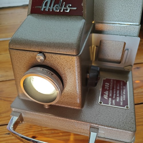 Aldis 303 35mm slide projector - 303,