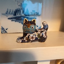 Vintage Cloisonne Cat Figurine. Hand Crafted with  Enamel & Floral Design