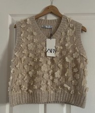 VIRAL RARE BNWT ZARA Floral