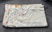 Cozee Home Floral Placement