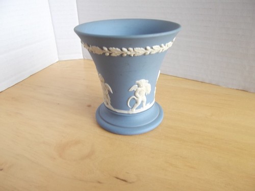 Wedgewood blue jasperware - blue,