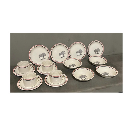 Churchill tea mugs side plates - mugs,