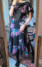 Flattering Vintage Pink Black