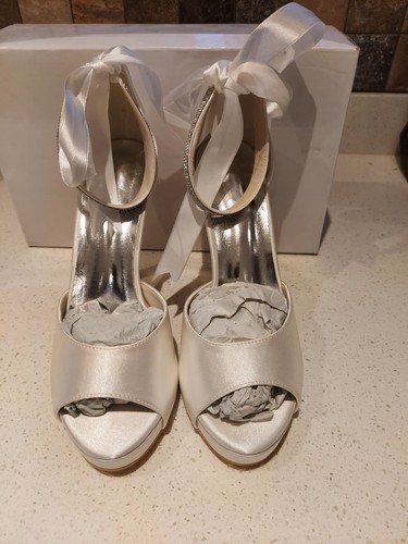 Ivory wedding bridal shoes - wedding,