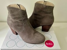 Ladies Boden Grey Suede Boots Size 4 EU37 Good Condition