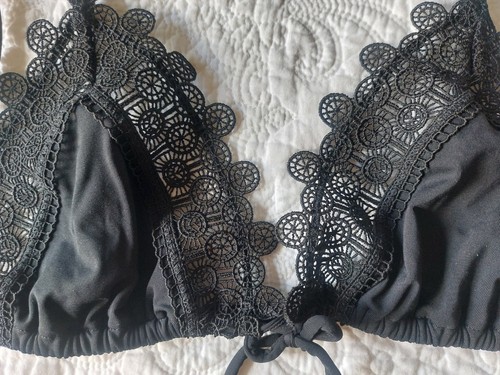 Stunning triangle black bikini - stunning,