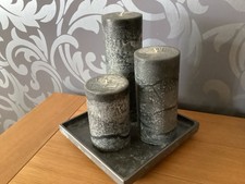 3 Grey marble effect pillar