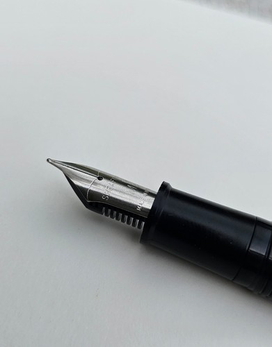 Sheaffer black fountain pen - sheaffer,