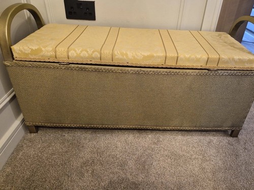 Vintage retro lloyd loom style - vintage,