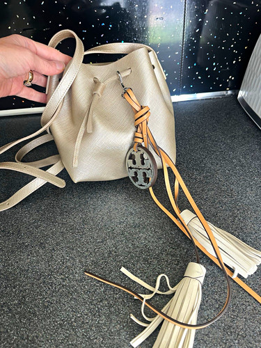 Lancaster beige bucket