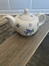 ROYAL DOULTON BLUEBERRY EVERYDAY TEAPOT TEA POT EXCELLENT CONDITION