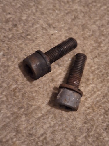 Bolts opel monza senator - 2,