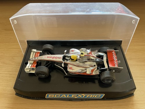 Scalextric c2837 vodafone - scalextric,