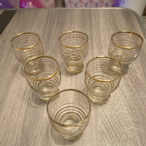 Vintage set clear shot - set,