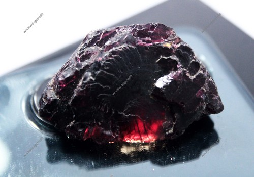 170 natural garnet earth - 170.30,