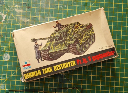 Esci scale german tank - ,