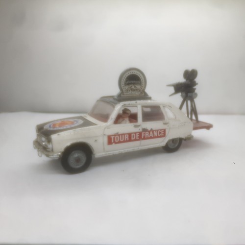 Corgi toys renault - corgi, tour