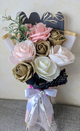 Bouquet with gold and pink - ,
