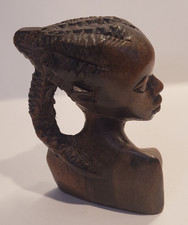 VINTAGE HAND CARVED WOODEN 9CM