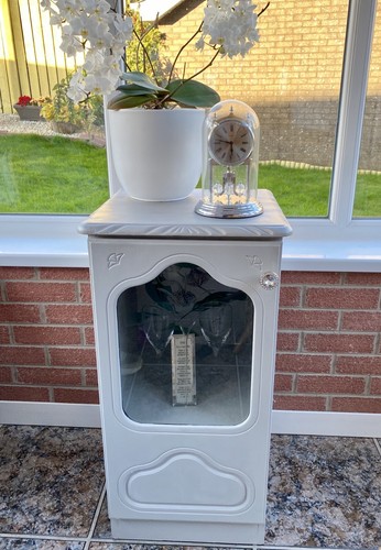 Light grey small - , cabinet