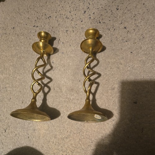 Matching twisted brass gold - twisted,