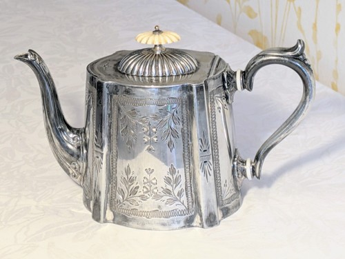 Antique silver plated teapot - silver,