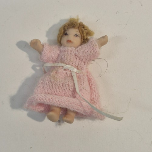 12th scale dolls house - 1:12th,