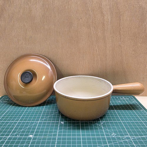 Vintage creuset cast iron - cast,