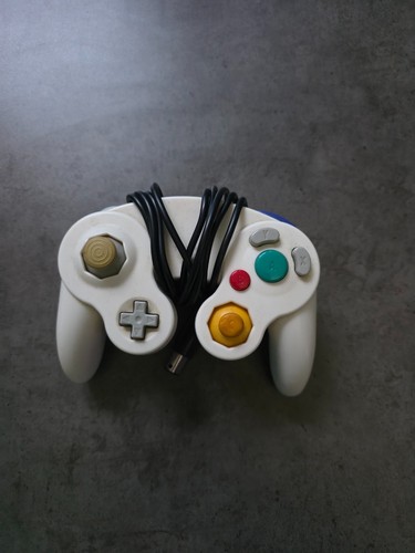 Gamecube wii controller - u, –